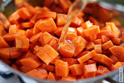 Морковный суп-пюре с имбирем и карри