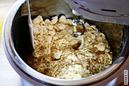 Вишневый пирог на основе песочного теста