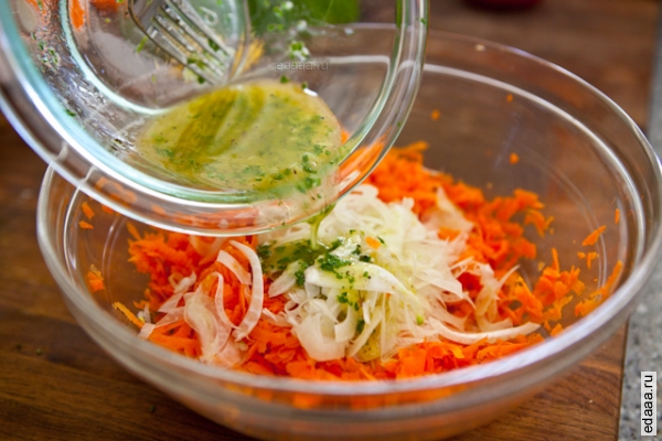 Французский салат с фенхелем и морковью