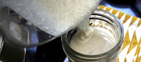 Простой рецепт приготовления настоящего кокосового масла.