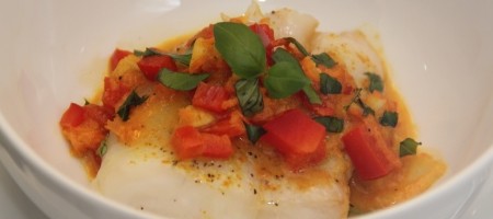 Рыба под овощным соусом